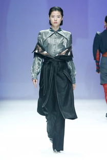 第24届中国时装设计新人奖揭晓 新锐设计师李梦瑶成最大黑马